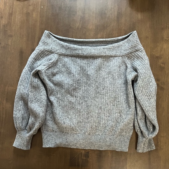 Vintage Anthropologie off the shoulder cropped sweater - Picture 2 of 4